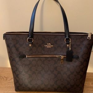 Coach Tote